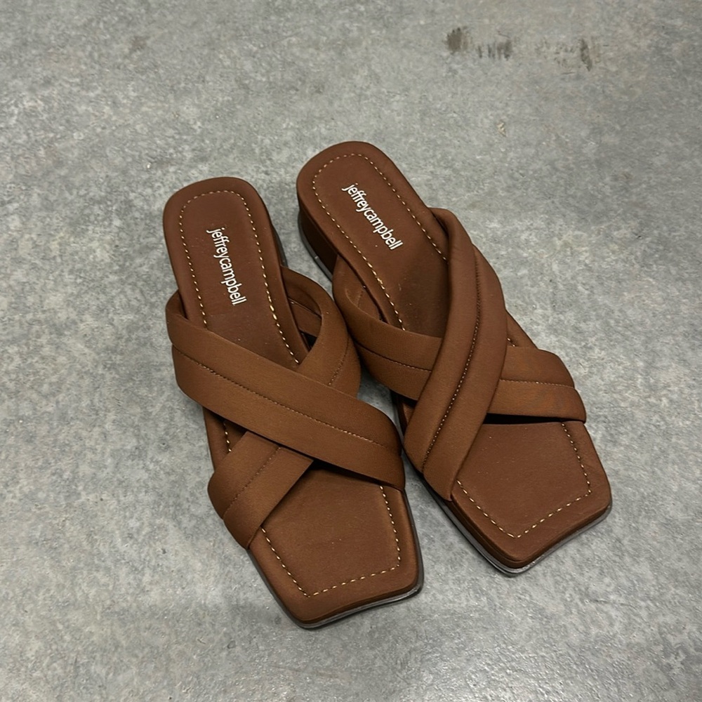 NWOT Jeffrey Campbell Sun-sation Sandal in Brown Neoprene Size 9